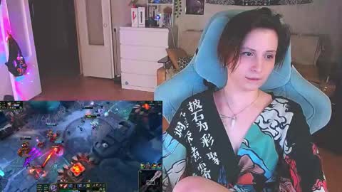 Snapshot of yum_neko_chan chatting on February 2025 07:30:01 PM Kris online show from February 2025 07:30:01 PM