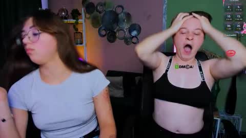 Snapshot of yume_sakura_ chatting on October 2025 08:06:01 AM yume_sakura_ online show from October 2025 08:06:01 AM