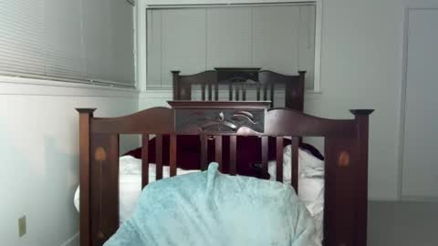 Snapshot of yumiandwolf chatting on December 2025 03:14:02 AM yumiandwolf online show from December 2025 03:14:02 AM