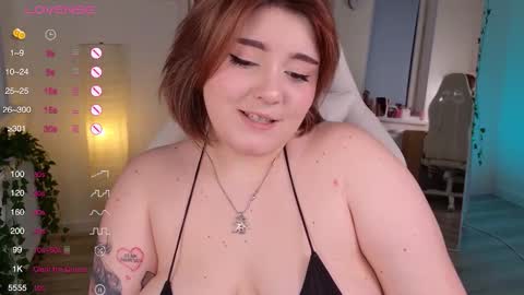 YumemiyaYumi online show from October 2025 07:14:01 PM