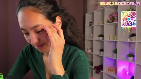 Snapshot of yummy_lamii chatting on June 2026 03:29:02 AM Cindey online show from June 2026 03:29:02 AM