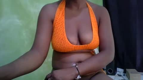 YUMMY online show from January 2026 04:28:01 AM