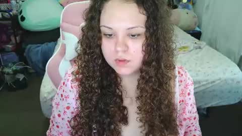 yummyxtummy online show from June 2026 03:21:01 PM