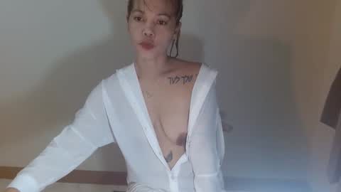 yunahuntrixx online show from June 2026 04:47:02 AM