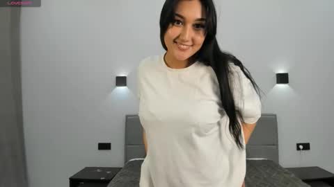 Snapshot of yunamini chatting on November 2025 08:33:02 PM Yuna online show from November 2025 08:33:02 PM