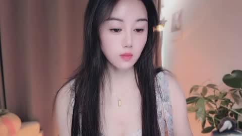 YunEr online show from April 2026 03:15:01 AM