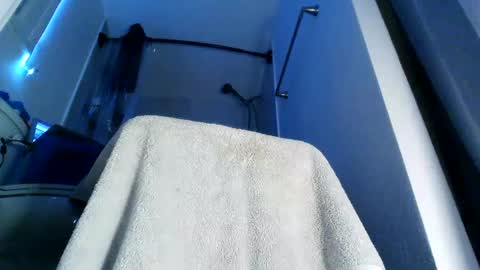 Snapshot of yung3587 chatting on December 2024 12:05:01 AM yung3587 online show from December 2024 12:05:01 AM