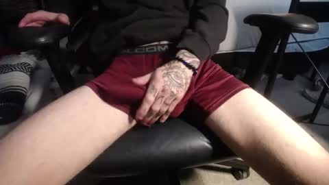 yungdoobie online show from February 2026 12:40:01 AM