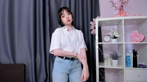 Tara online show from April 2026 12:29:02 PM