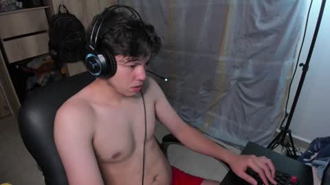 yurii_moody online show from December 2024 04:22:01 AM