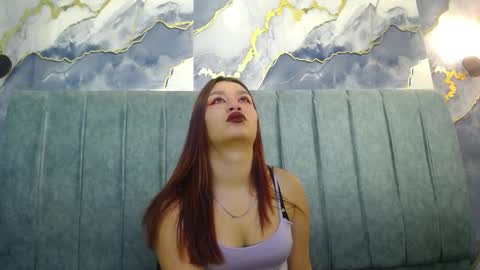 Snapshot of yuyis_15 chatting on December 2025 11:14:02 AM YUYIS online show from December 2025 11:14:02 AM