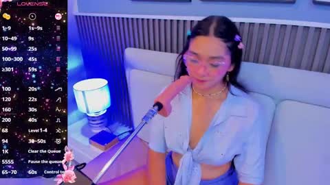 Yuyis  online show from December 2024 03:30:01 AM