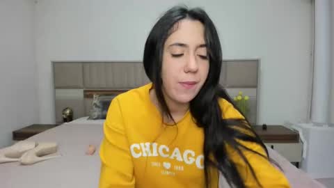 yvonnebabe online show from December 2024 06:35:02 AM