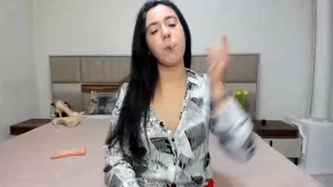 yvonnebabe online show from January 2025 06:25:02 AM