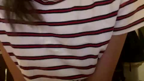 yzza_suave online show from November 2025 11:43:02 PM