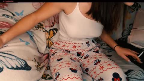 yzza_suave online show from November 2025 11:20:01 AM