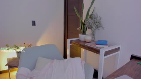 Snapshot of z_th19 chatting on December 2024 07:50:02 PM Celeste online show from December 2024 07:50:02 PM