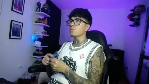 zac_muller1 online show from January 2026 04:28:02 AM