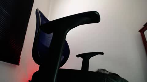 Zac Freelance model online show from April 2026 03:46:02 PM