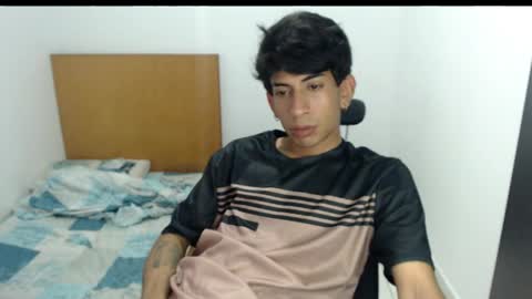 Snapshot of zack_kingg chatting on April 2026 06:14:02 PM Zack King online show from April 2026 06:14:02 PM