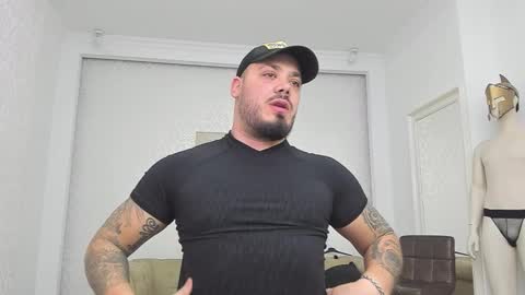 Snapshot of zackconnorsx chatting on December 2024 08:58:02 PM Zack online show from December 2024 08:58:02 PM