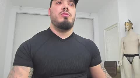 Snapshot of zackconnorsx chatting on December 2024 11:18:02 PM Zack online show from December 2024 11:18:02 PM