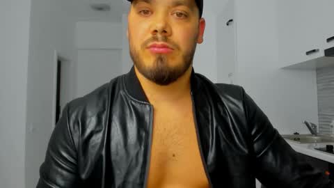 Snapshot of zackconnorsx chatting on October 2025 07:11:02 PM Zack online show from October 2025 07:11:02 PM