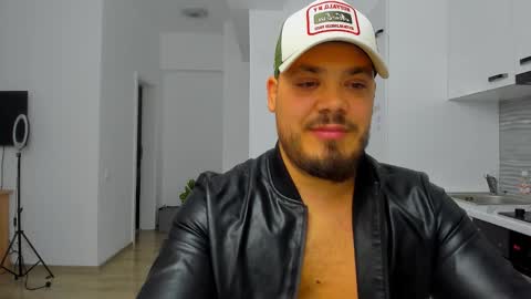 Snapshot of zackconnorsx chatting on November 2025 12:22:01 AM Zack online show from November 2025 12:22:01 AM