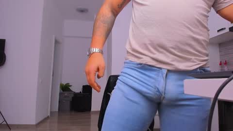 Snapshot of zackconnorsx chatting on November 2025 08:55:01 PM Zack online show from November 2025 08:55:01 PM