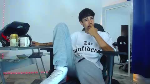 zack online show from December 2024 02:32:02 AM