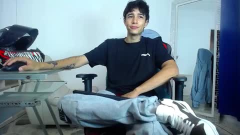 zack online show from December 2024 08:11:01 PM