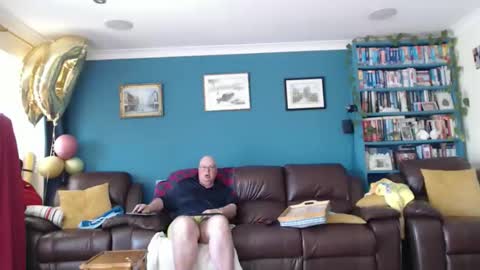 Snapshot of zacsmithuk chatting on May 2026 09:59:01 AM Zac Smitj online show from May 2026 09:59:01 AM