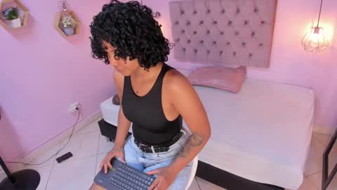 Snapshot of zafiiraa chatting on January 2025 11:11:01 AM zafira online show from January 2025 11:11:01 AM