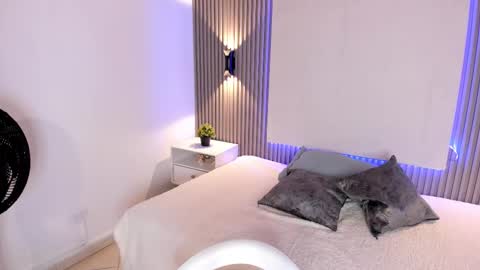 Snapshot of zafiiraa chatting on February 2025 11:43:02 AM zafira online show from February 2025 11:43:02 AM