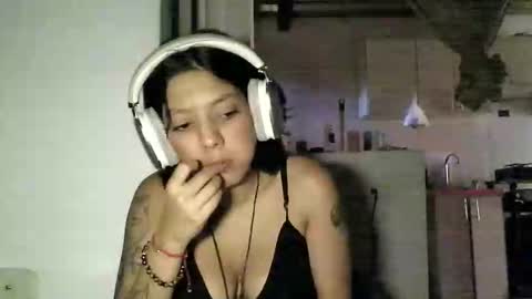 Zafiro online show from June 2026 05:49:02 PM