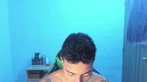 Snapshot of zafirocum chatting on December 2025 11:30:02 AM BiG Zafiro online show from December 2025 11:30:02 AM