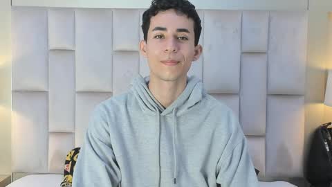 zahir_ashar online show from March 2026 11:32:01 PM