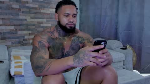 Snapshot of zain_diesel7 chatting on January 2025 12:51:02 PM INSTAGRAM yormanfit7 online show from January 2025 12:51:02 PM