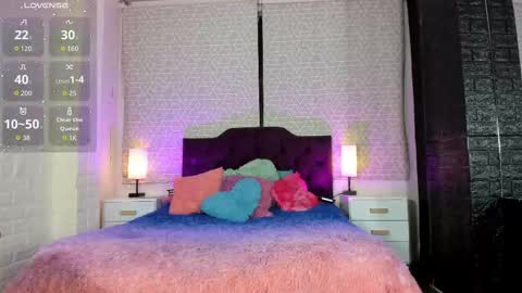 Zamara Kleii online show from September 2025 02:44:01 AM