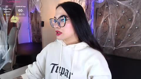 Snapshot of zami_escobar_of chatting on October 2025 10:21:02 PM online show from October 2025 10:21:02 PM