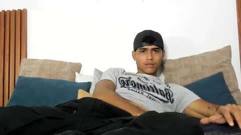 Zander online show from October 2025 01:23:02 PM