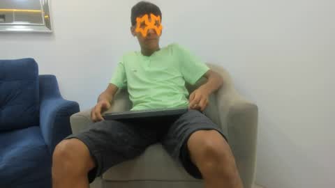 Snapshot of zane_belville chatting on May 2026 12:12:01 PM Zane Belville online show from May 2026 12:12:01 PM