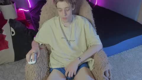 Kel online show from March 2026 11:43:01 PM