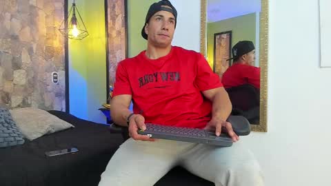 Snapshot of zanemaverick chatting on October 2025 12:13:02 PM zanemaverick online show from October 2025 12:13:02 PM