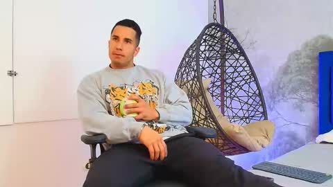 Snapshot of zanemaverick chatting on November 2025 11:54:01 AM zanemaverick online show from November 2025 11:54:01 AM