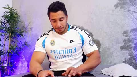 Snapshot of zanemaverick chatting on November 2025 12:04:02 PM zanemaverick online show from November 2025 12:04:02 PM