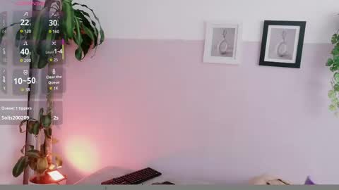 zara_fire online show from May 2026 06:42:02 PM