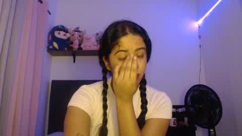 Snapshot of zarah_v chatting on June 2026 09:56:01 AM Fernanda online show from June 2026 09:56:01 AM