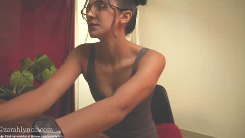 Snapshot of zarahlynch chatting on December 2024 09:04:02 PM Miss Lynch   Next show  2911 online show from December 2024 09:04:02 PM