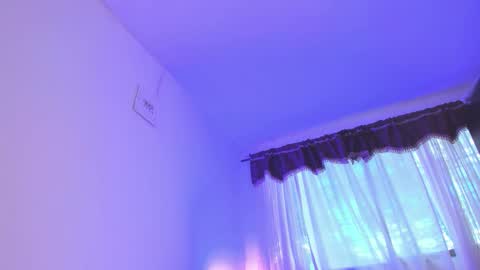   online show from October 2025 06:19:02 PM